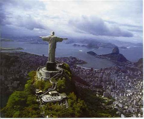 Parque Lage: Kuvittelemaasi Rio de Janeiron Taidetaiteen Keitaassa!