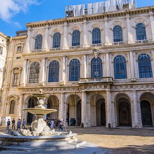  Palazzo Barberini – Rooman Aarteiden ja Historiallisen Hohdon Täydellinen Yhdistelmä!