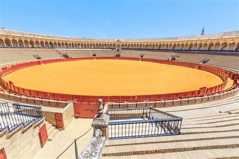 Plaza de Toros de la Maestranza: Sevillan vanhin härkätaisteluareena!