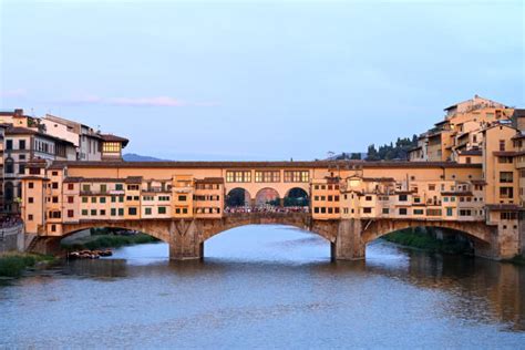  Ponte Vecchio: Kuvankaunis silta ja kultasepän historia!